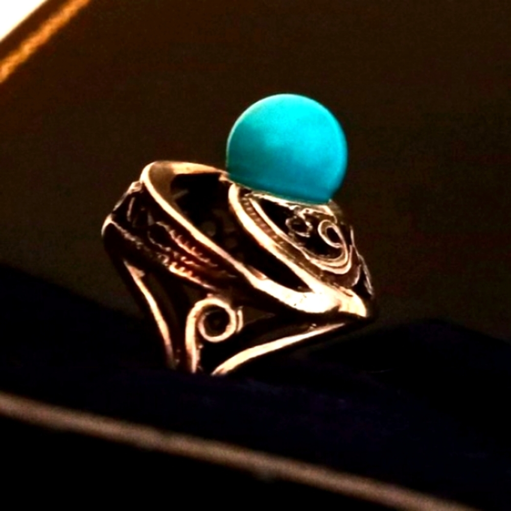 🎁FREE GIFT INCLUDED 🎁NWOT Vintage Ring Turquoise Blue Color Fashion Jewelry